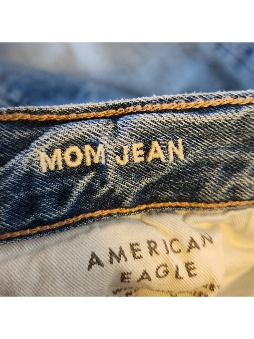 American Eagle AEO Mom Jeans Stretch Cotton High Waisted Rise 90s Size 4 Denim - Picture 8 of 12